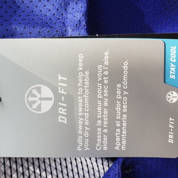 Nike Golf top, NWT size L - Picture 8 of 9